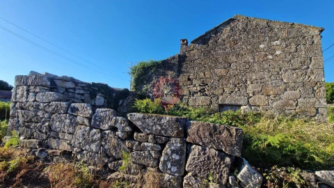 Moradia T0 para Venda em Alvaredo