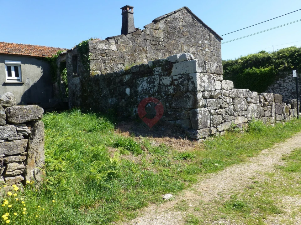 Moradia T0 para Venda em Alvaredo Foto 1