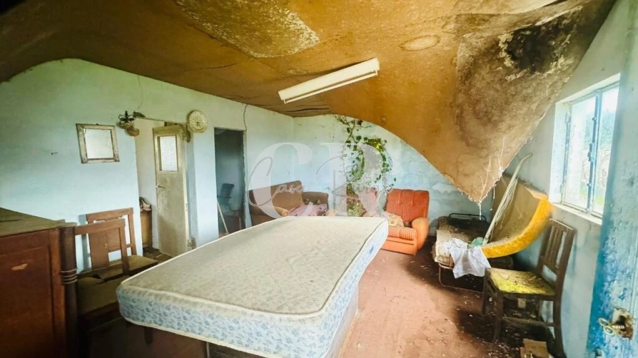 Moradia T2 para Venda em Graça Foto 3