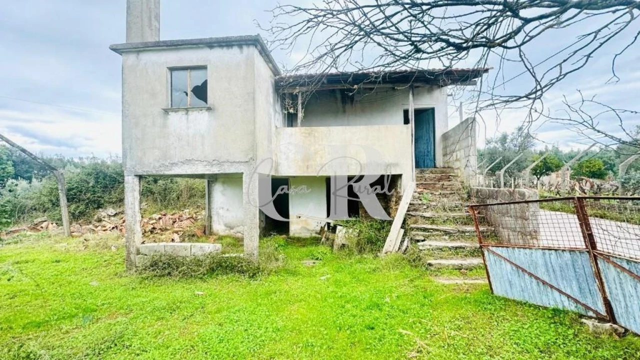 Moradia T2 para Venda em Graça Foto 1