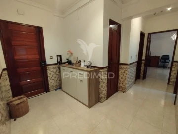 Apartamento T2 para Venda em Agualva e Mira-Sintra