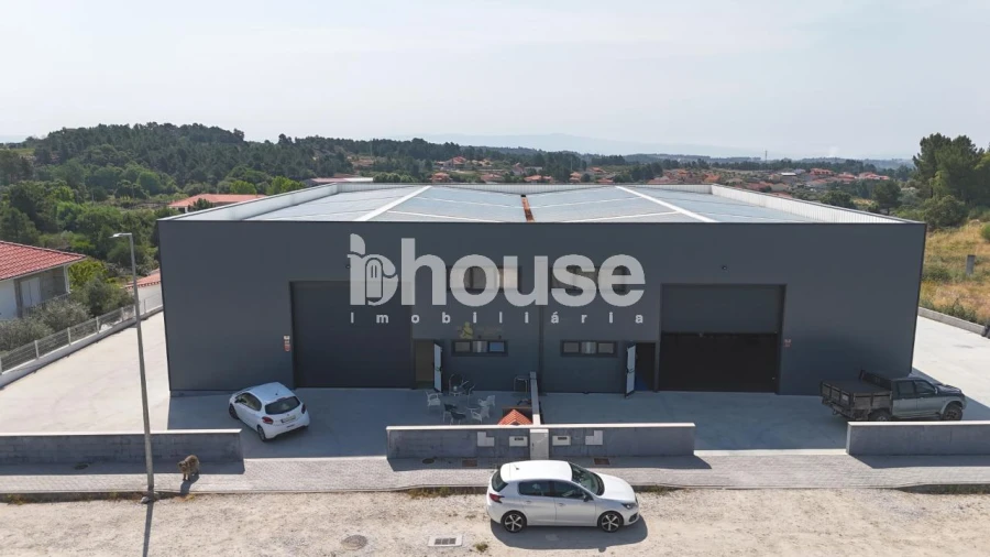 Armazém para Venda em Valpaços e Sanfins Foto 1