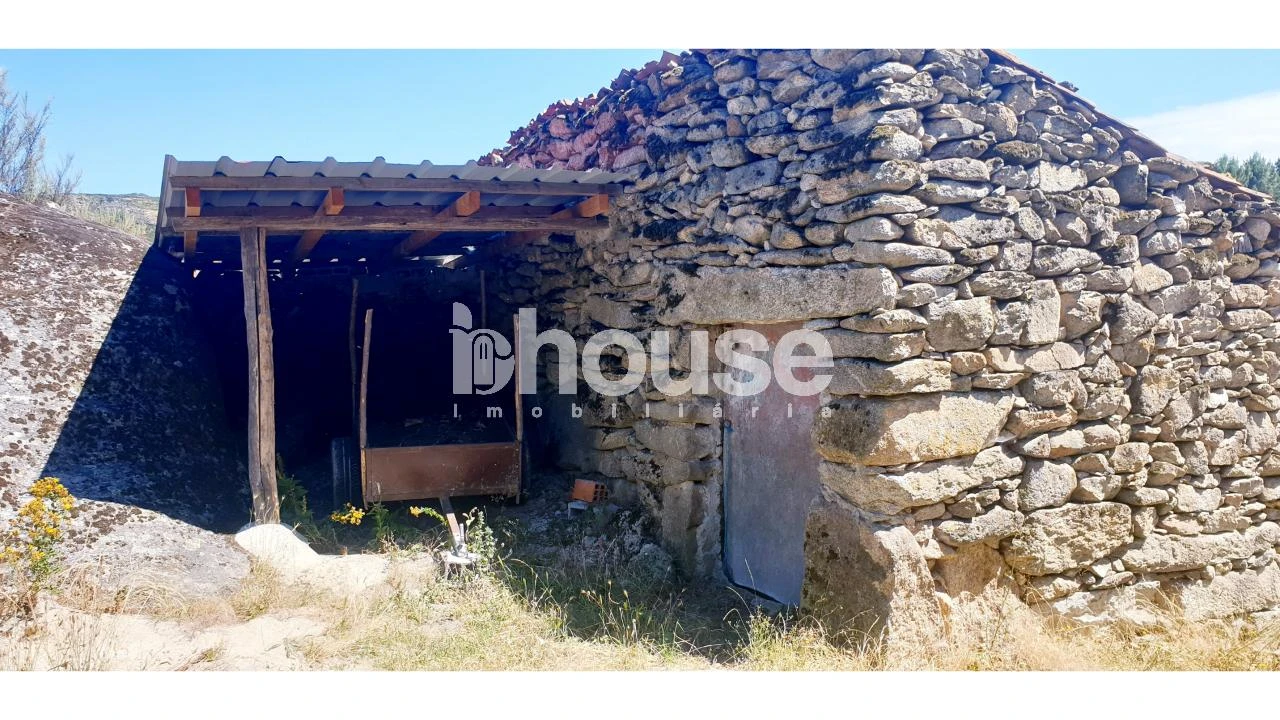 Armazém para Venda em Valpaços e Sanfins Foto 11