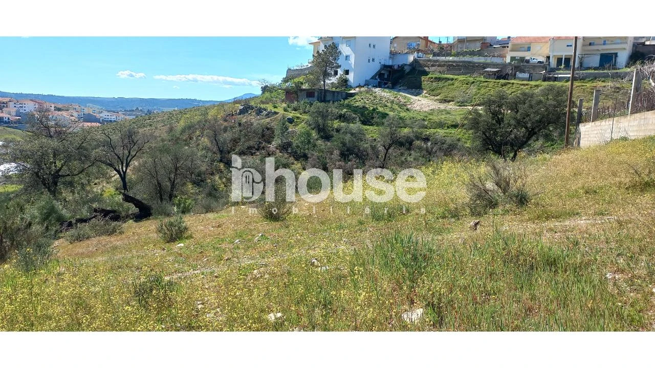 Terreno para Venda em Mirandela Foto 3