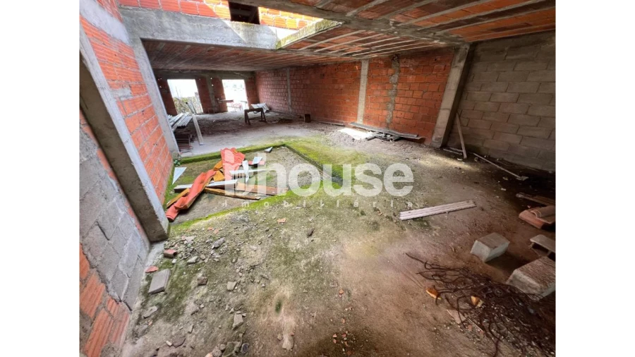 Moradia T5 para Venda em Torre de D. Chama Foto 14