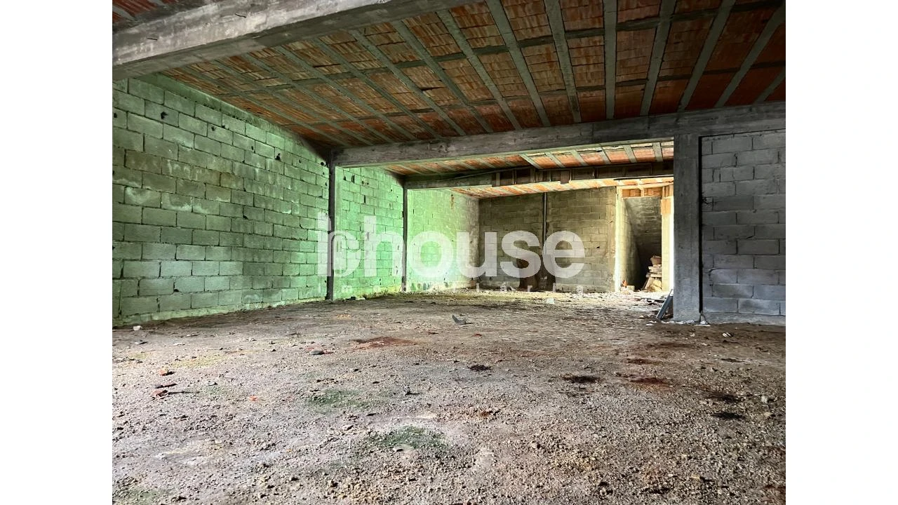 Moradia T5 para Venda em Torre de D. Chama Foto 20