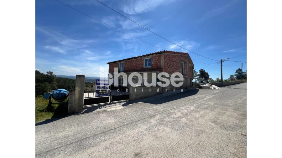 Moradia T5 para Venda em Possacos Foto 4