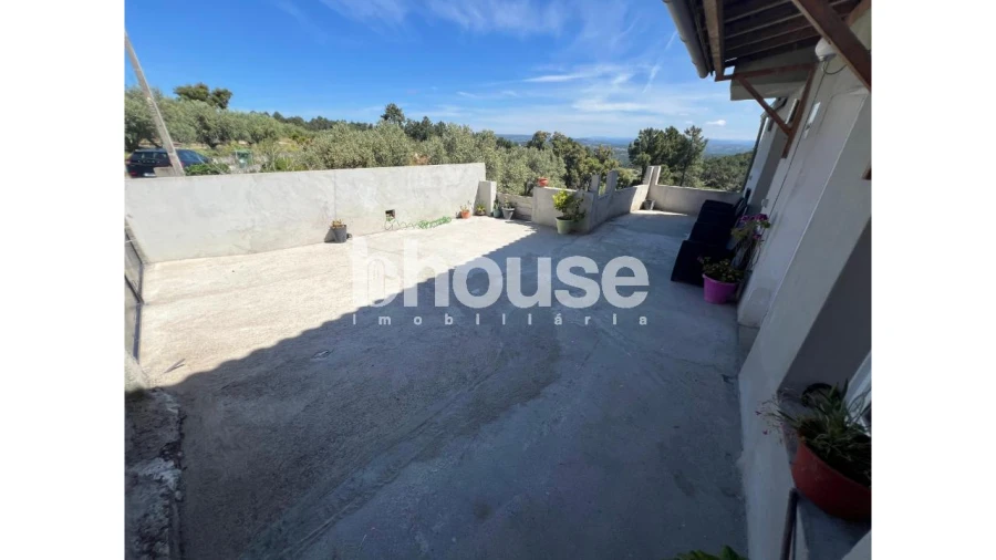 Moradia T5 para Venda em Possacos Foto 6