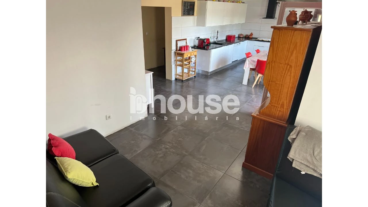 Moradia T5 para Venda em Possacos Foto 18