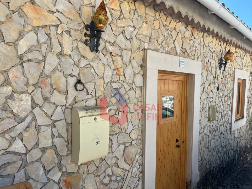 Moradia T3 para Venda em Alvados e Alcaria Foto 2