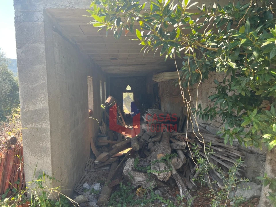 Moradia T3 para Venda em Alvados e Alcaria Foto 15