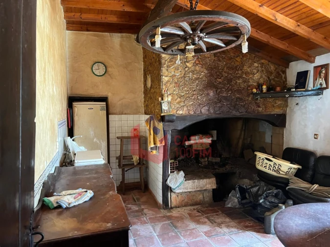 Moradia T3 para Venda em Alvados e Alcaria Foto 5