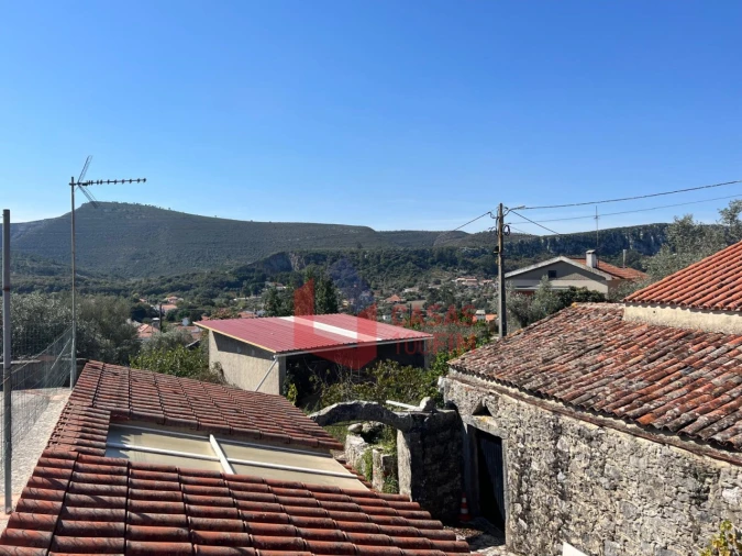 Moradia T3 para Venda em Alvados e Alcaria Foto 17