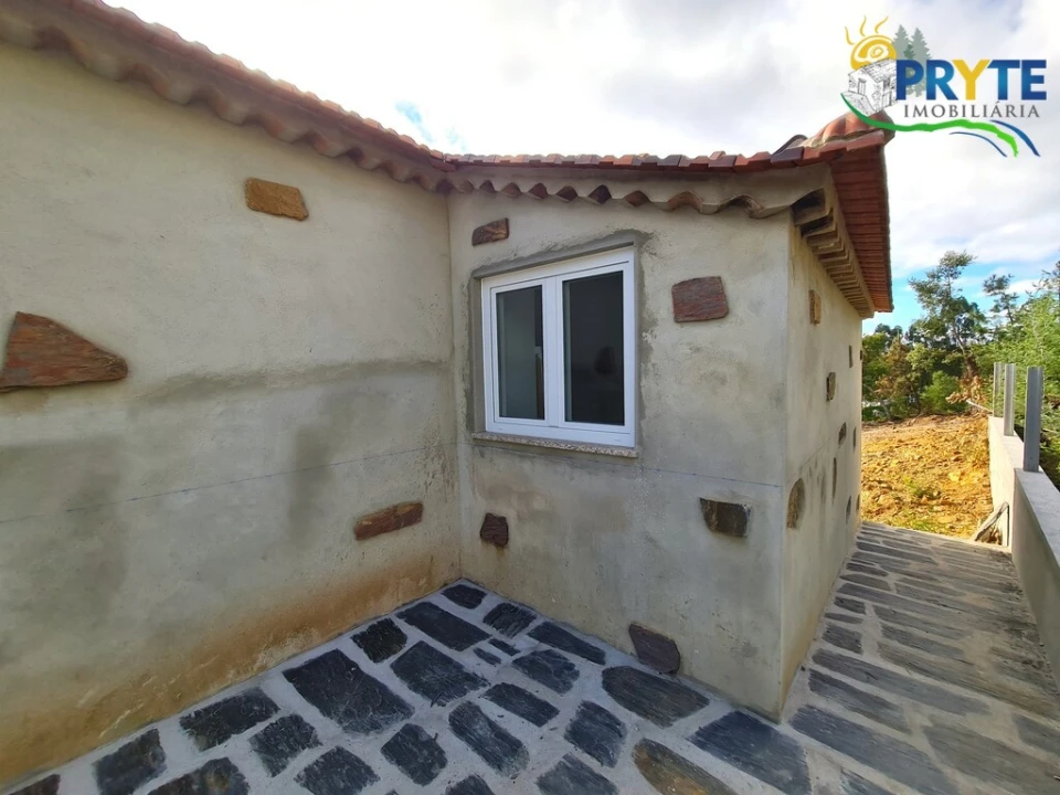 Quinta T4 para Venda em Castelo Foto 7