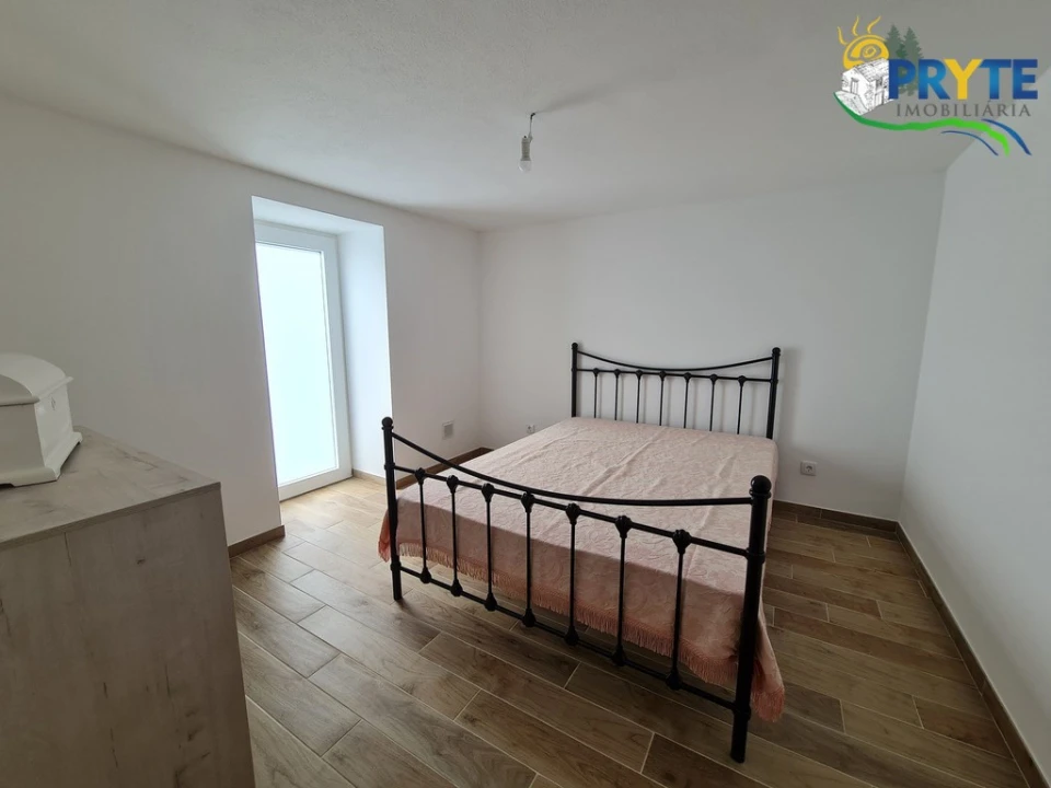 Quinta T4 para Venda em Castelo Foto 12