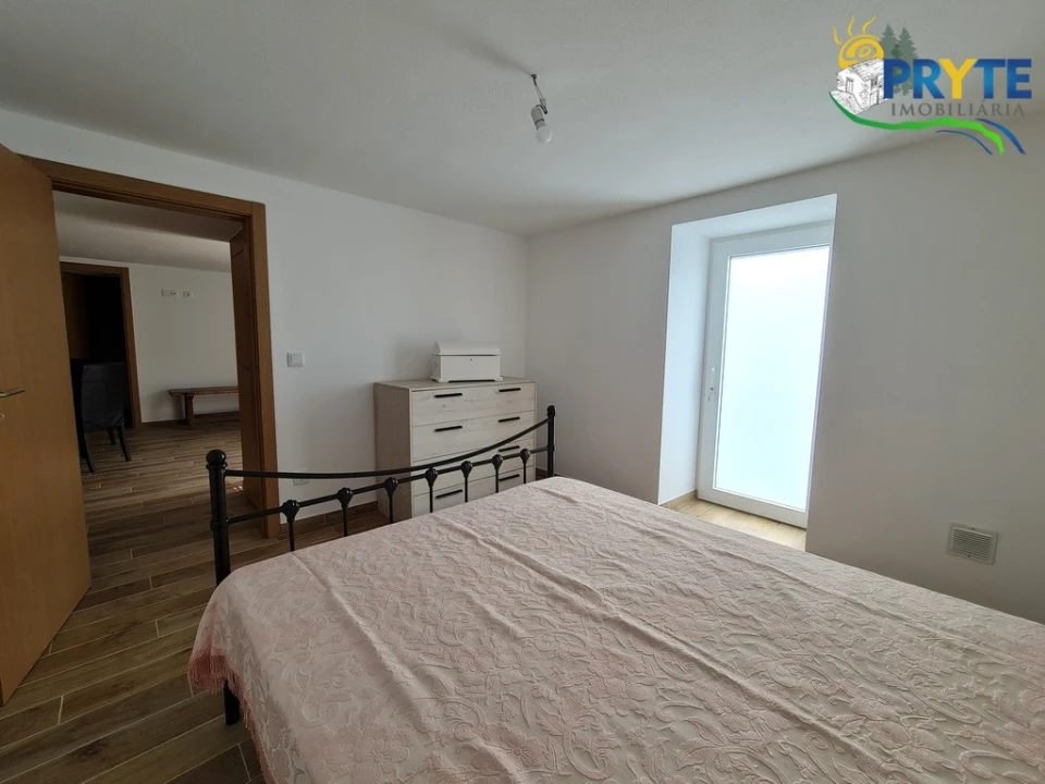 Quinta T4 para Venda em Castelo Foto 13