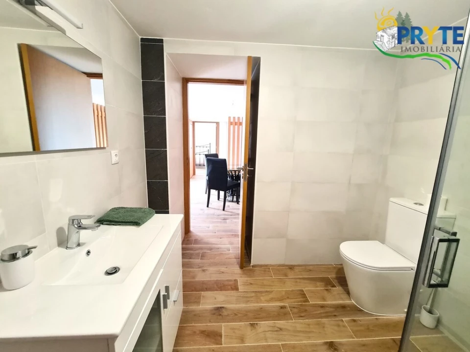 Quinta T4 para Venda em Castelo Foto 15