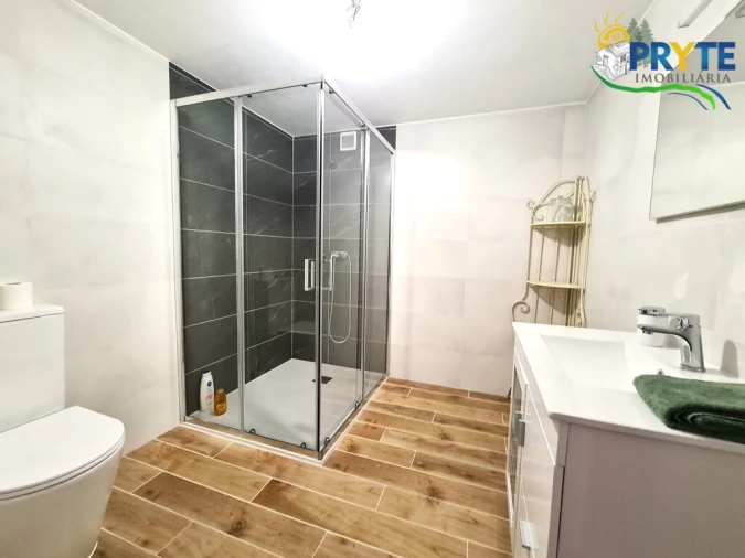 Quinta T4 para Venda em Castelo Foto 14