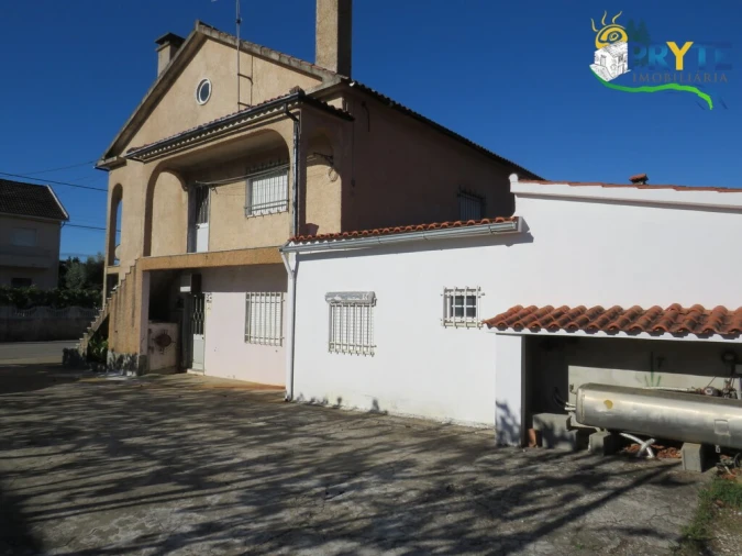 Moradia T3 para Venda em Sertã Foto 4