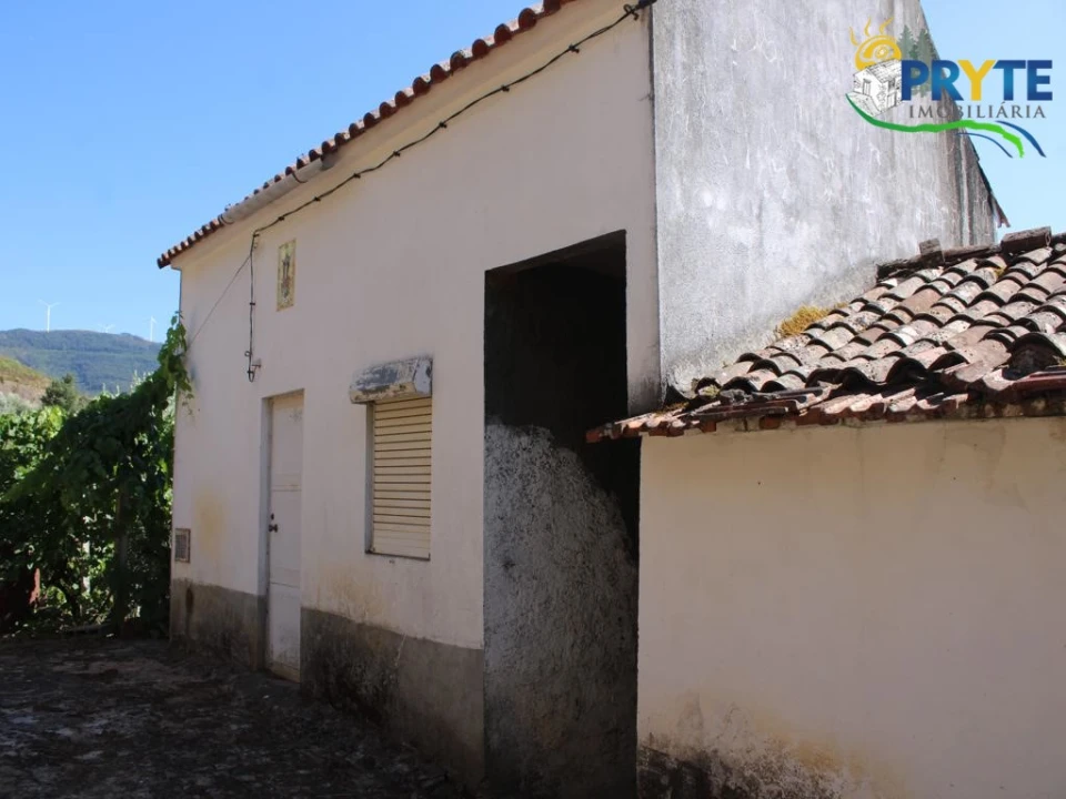 Quinta T6 para Venda em Alvaro Foto 3