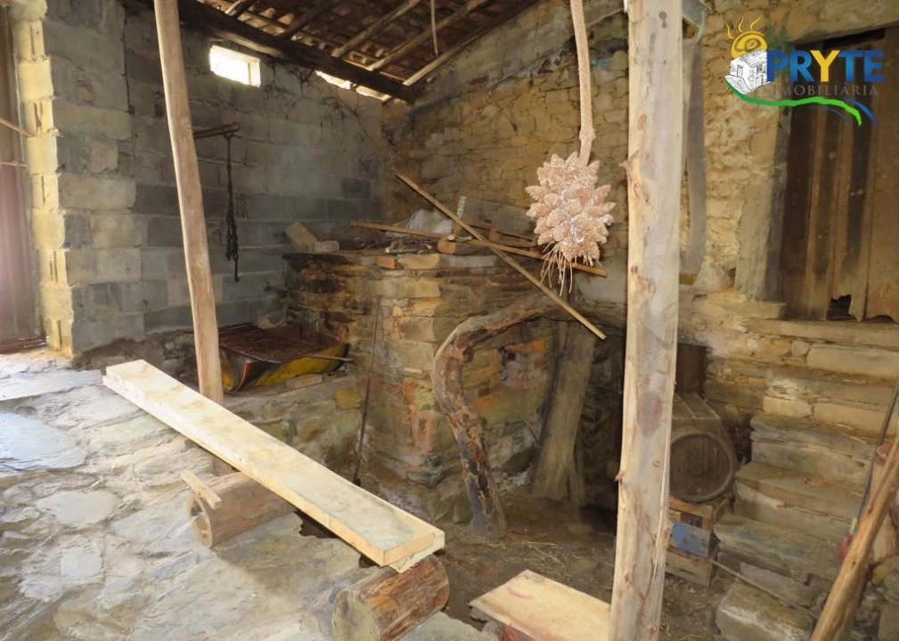 Moradia para Venda em Troviscal Foto 7