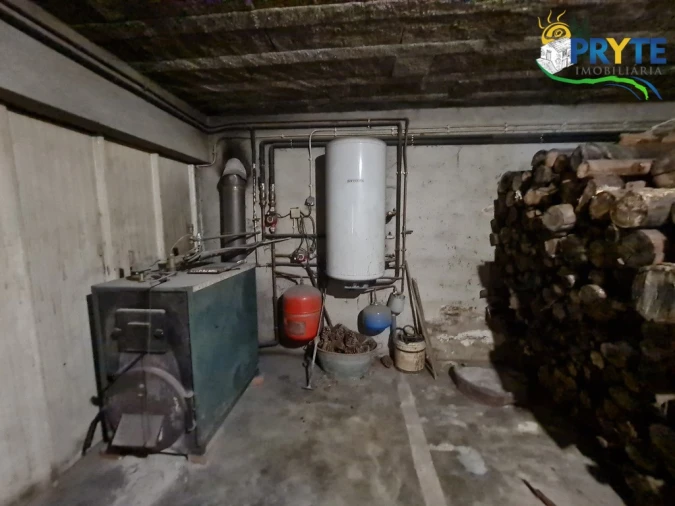 Moradia T4 para Venda em Vila Cã Foto 47