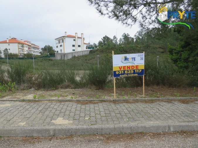 Terreno para Venda em Vila de Rei Foto 1