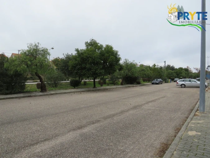 Terreno para Venda em Vila de Rei Foto 10