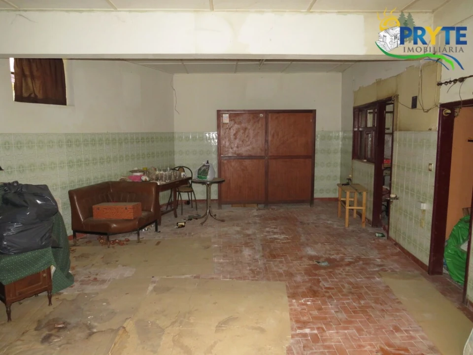 Prédio para Venda em Sobreira Formosa e Alvito da Beira Foto 6