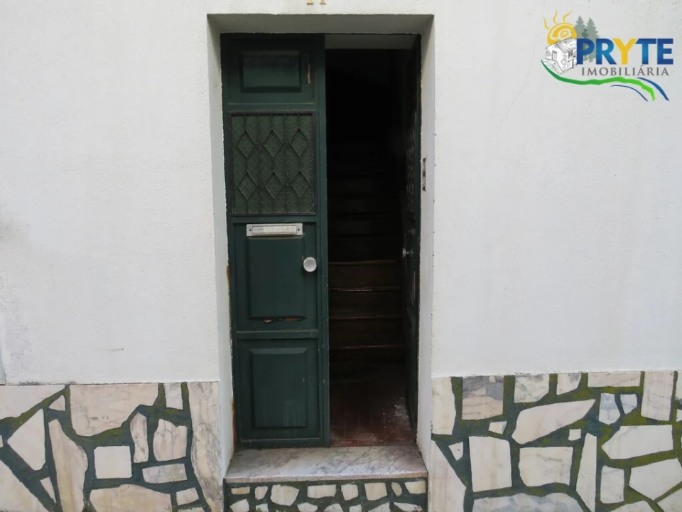 Prédio para Venda em Sobreira Formosa e Alvito da Beira Foto 7