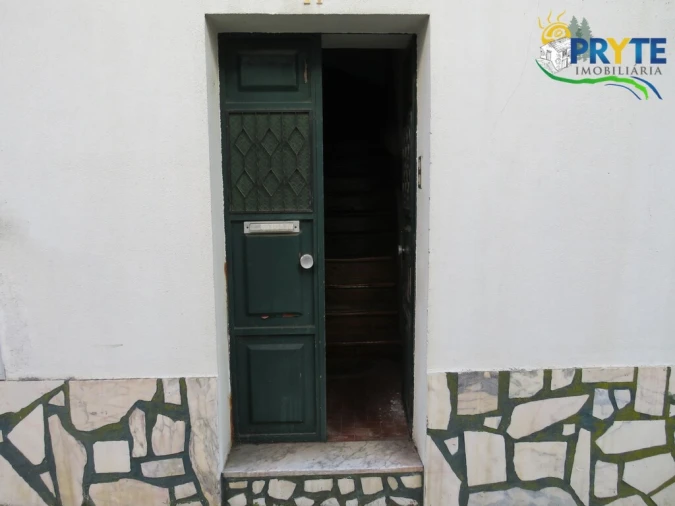 Prédio para Venda em Sobreira Formosa e Alvito da Beira Foto 7