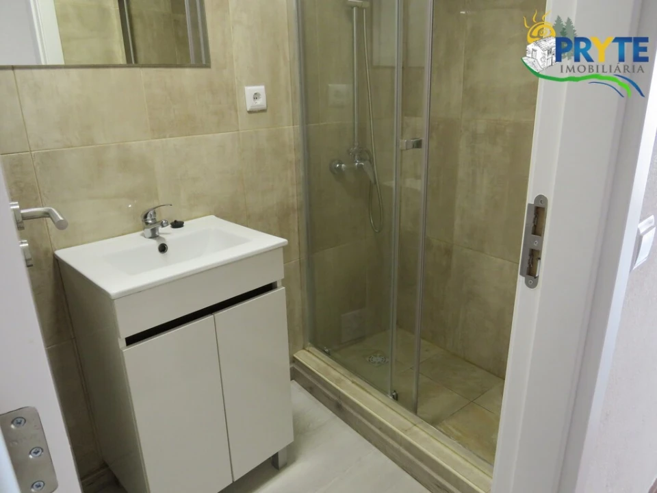 Apartamento T1 para Venda em Sertã Foto 10