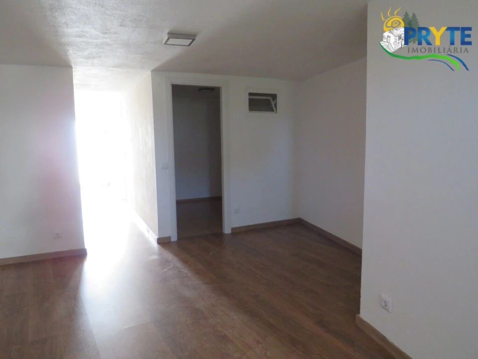 Apartamento T1 para Venda em Sertã Foto 15