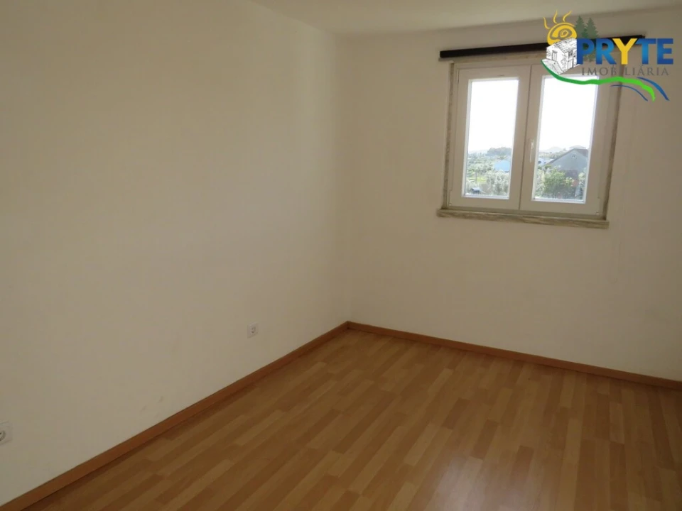 Apartamento T1 para Venda em Sertã Foto 17