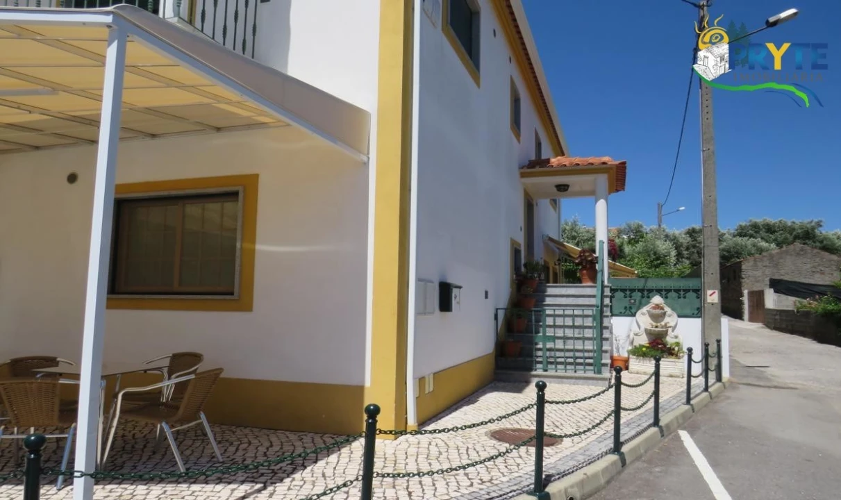 Moradia T3 para Venda em Sobreira Formosa e Alvito da Beira Foto 11