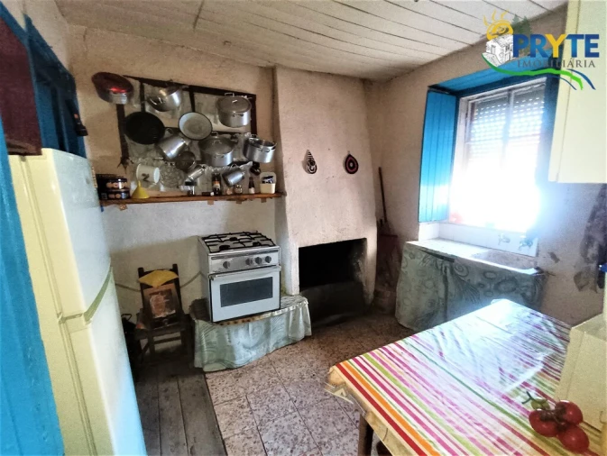 Moradia T4 para Venda em São João do Peso Foto 9