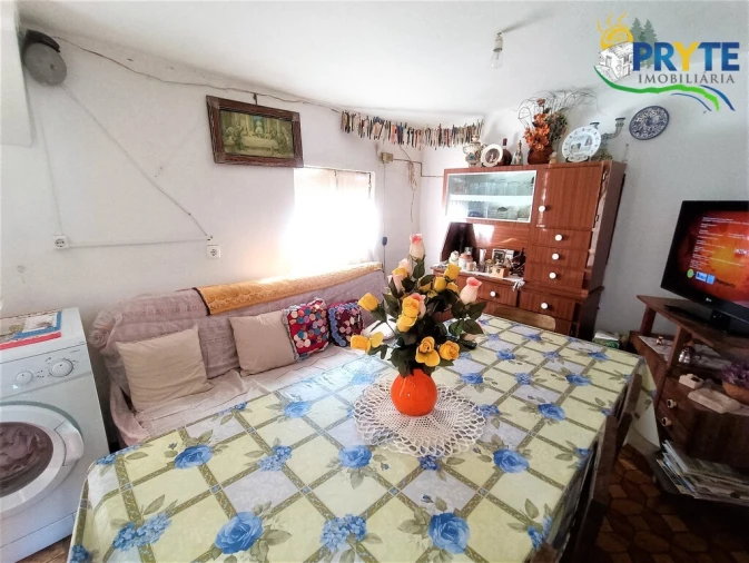 Moradia T4 para Venda em São João do Peso Foto 11