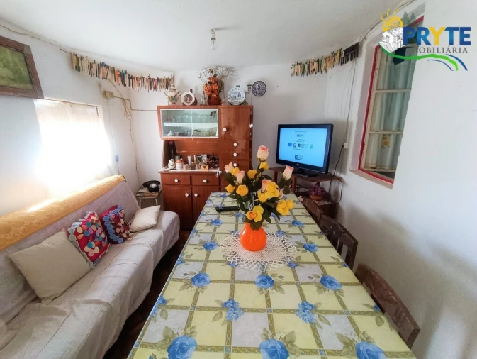 Moradia T4 para Venda em São João do Peso Foto 12