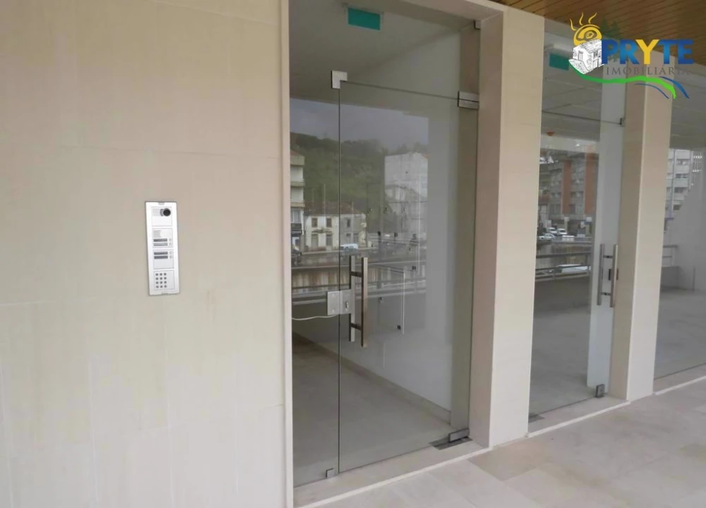 Loja para Venda em Sertã Foto 3