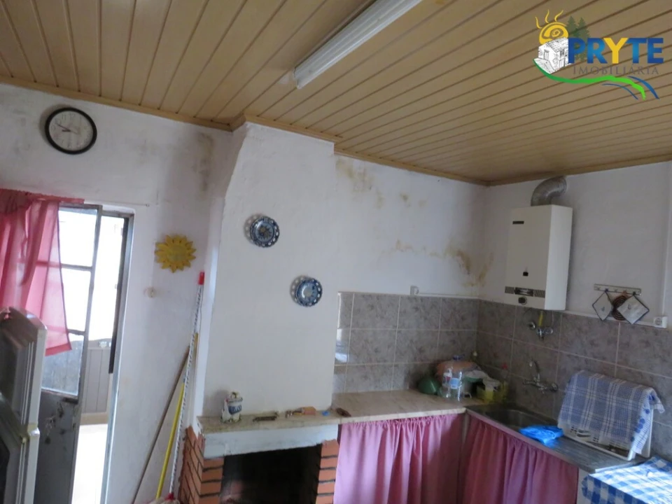 Quinta T2 para Venda em Mosteiro Foto 8