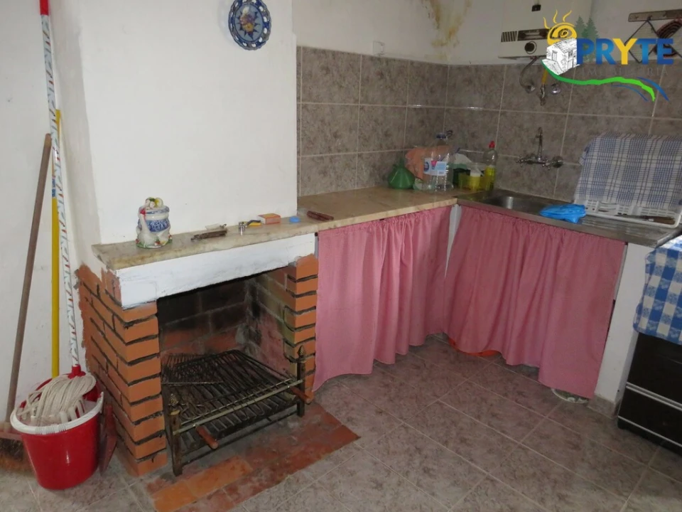 Quinta T2 para Venda em Mosteiro Foto 12