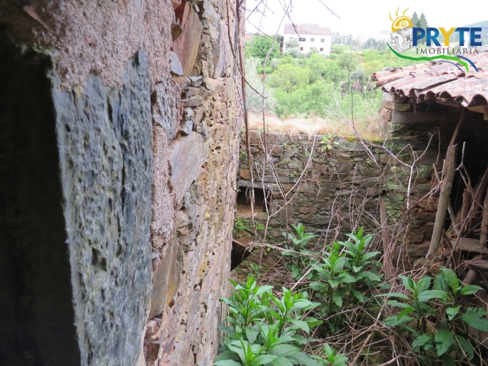 Quinta T2 para Venda em Mosteiro Foto 21