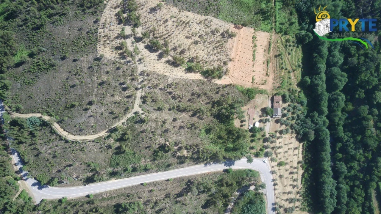 Quinta T2 para Venda em Mosteiro Foto 56