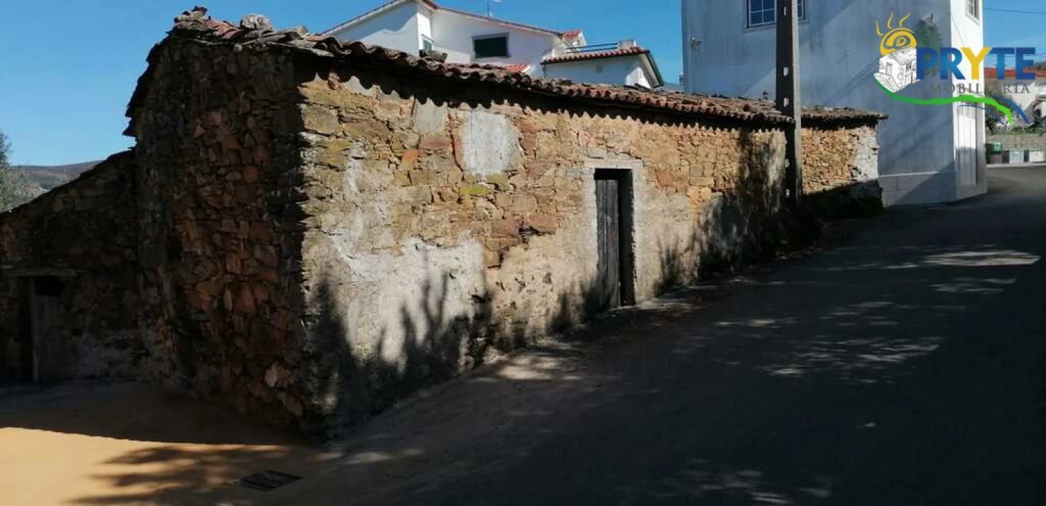Moradia para Venda em Troviscal Foto 1