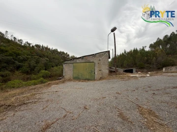 Armazém para Venda em Sertã