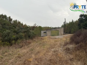 Armazém para Venda em Sertã