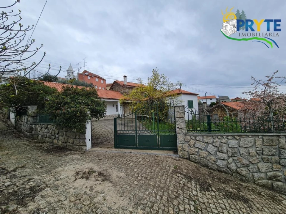 Moradia T3 para Venda em Sarnadas de São Simão Foto 3