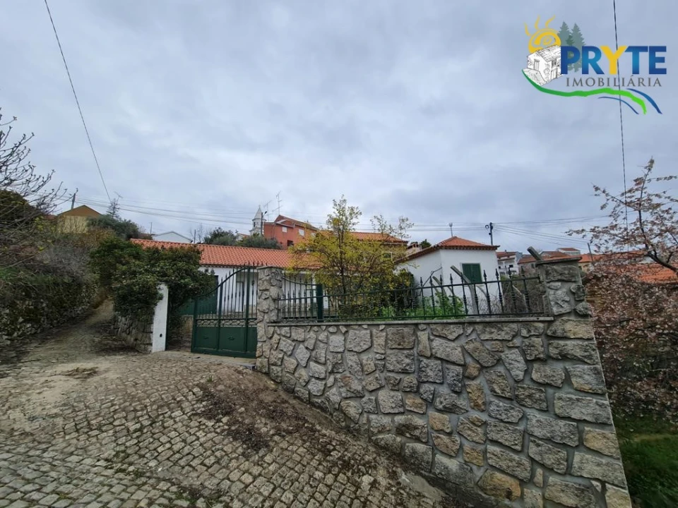 Moradia T3 para Venda em Sarnadas de São Simão Foto 4