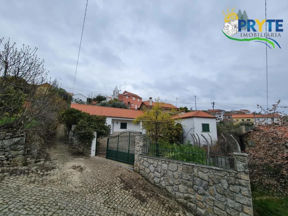 Moradia T3 para Venda em Sarnadas de São Simão Foto 5