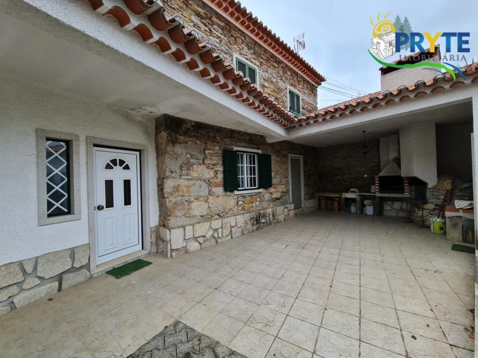 Moradia T3 para Venda em Sarnadas de São Simão Foto 26